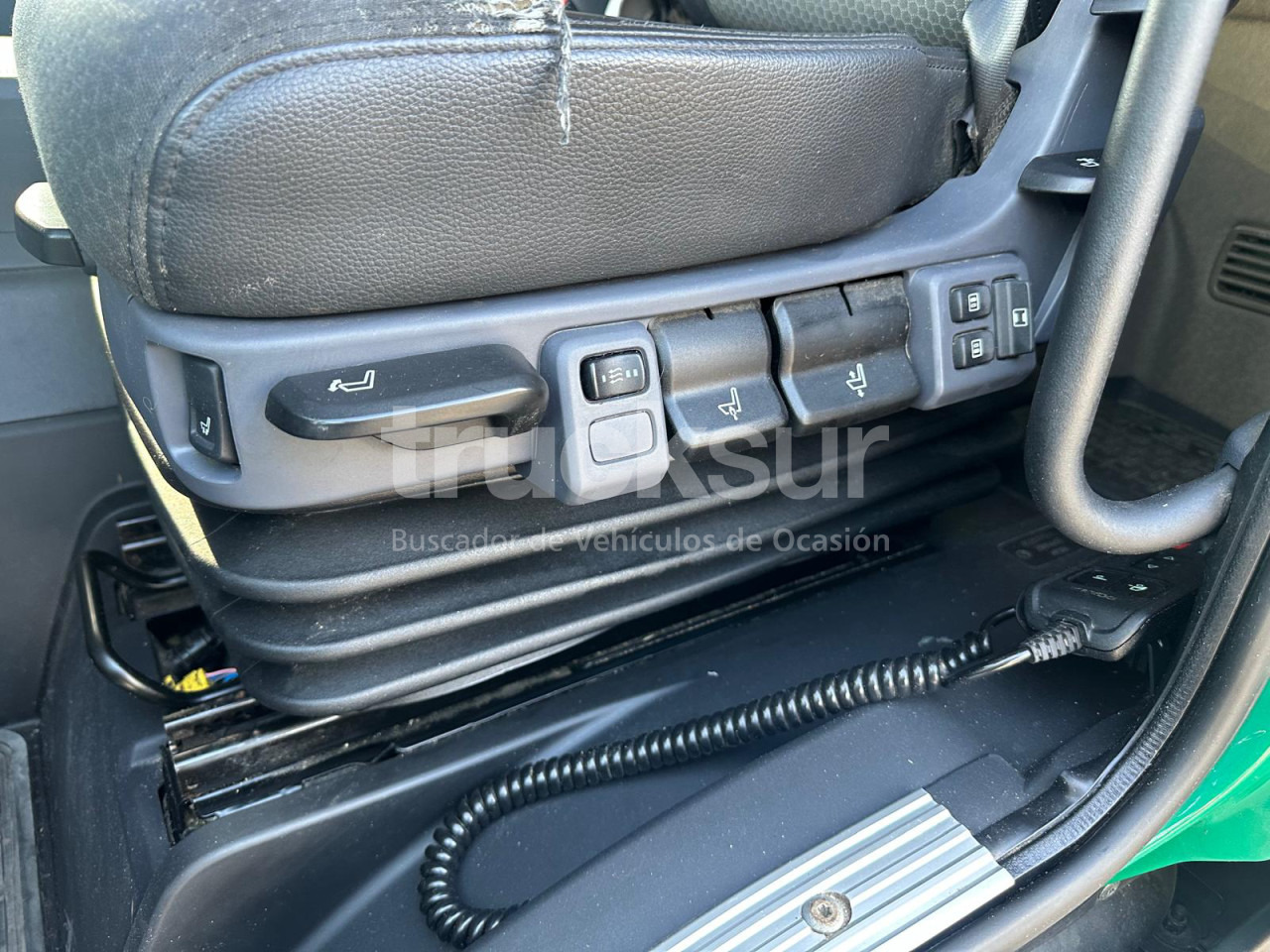 Camión lona SCANIA P320: foto 35