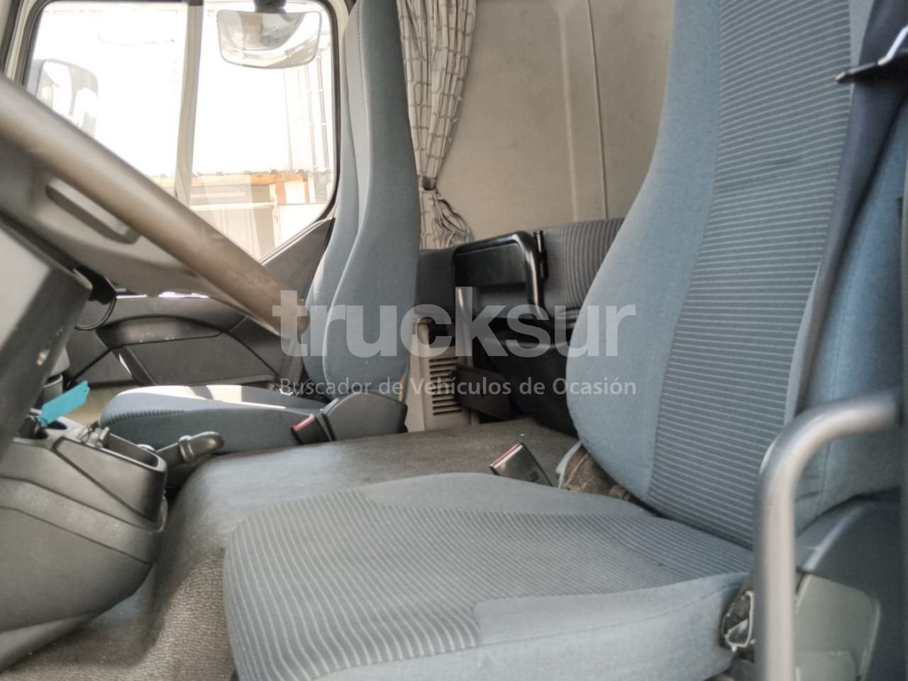 VOLVO FL290 - Frigorífico camión: foto 3 VOLVO FL290 - Frigorífico camión: foto 3