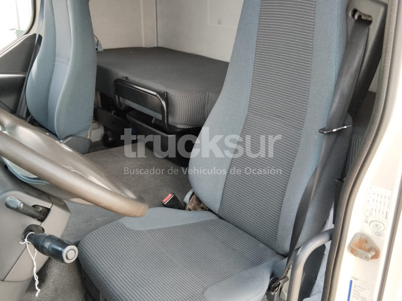 VOLVO FL290 - Frigorífico camión: foto 4 VOLVO FL290 - Frigorífico camión: foto 4