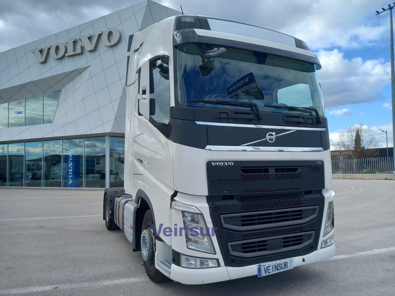 VOLVO FH4 I-SAVE - Cabeza tractora: foto 1 VOLVO FH4 I-SAVE - Cabeza tractora: foto 1
