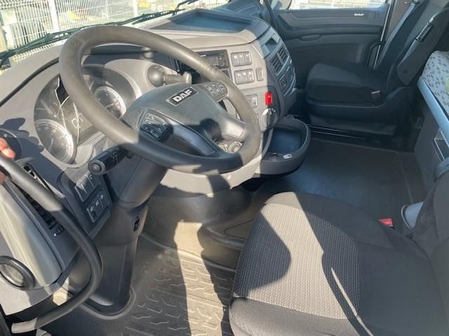 Cabeza tractora DAF XF105: foto 6