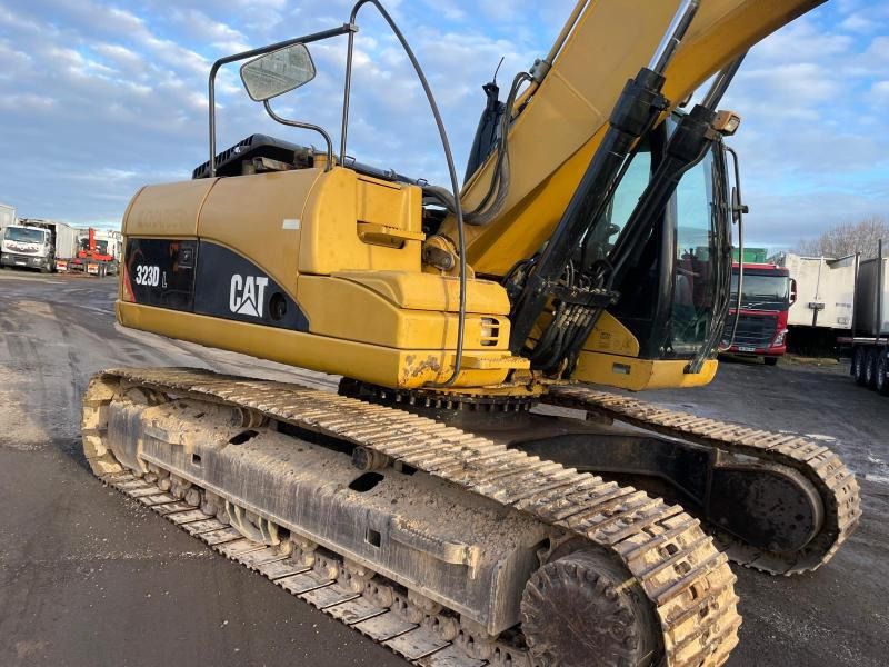 Caterpillar 323D - Excavadora de cadenas: foto 3 Caterpillar 323D - Excavadora de cadenas: foto 3