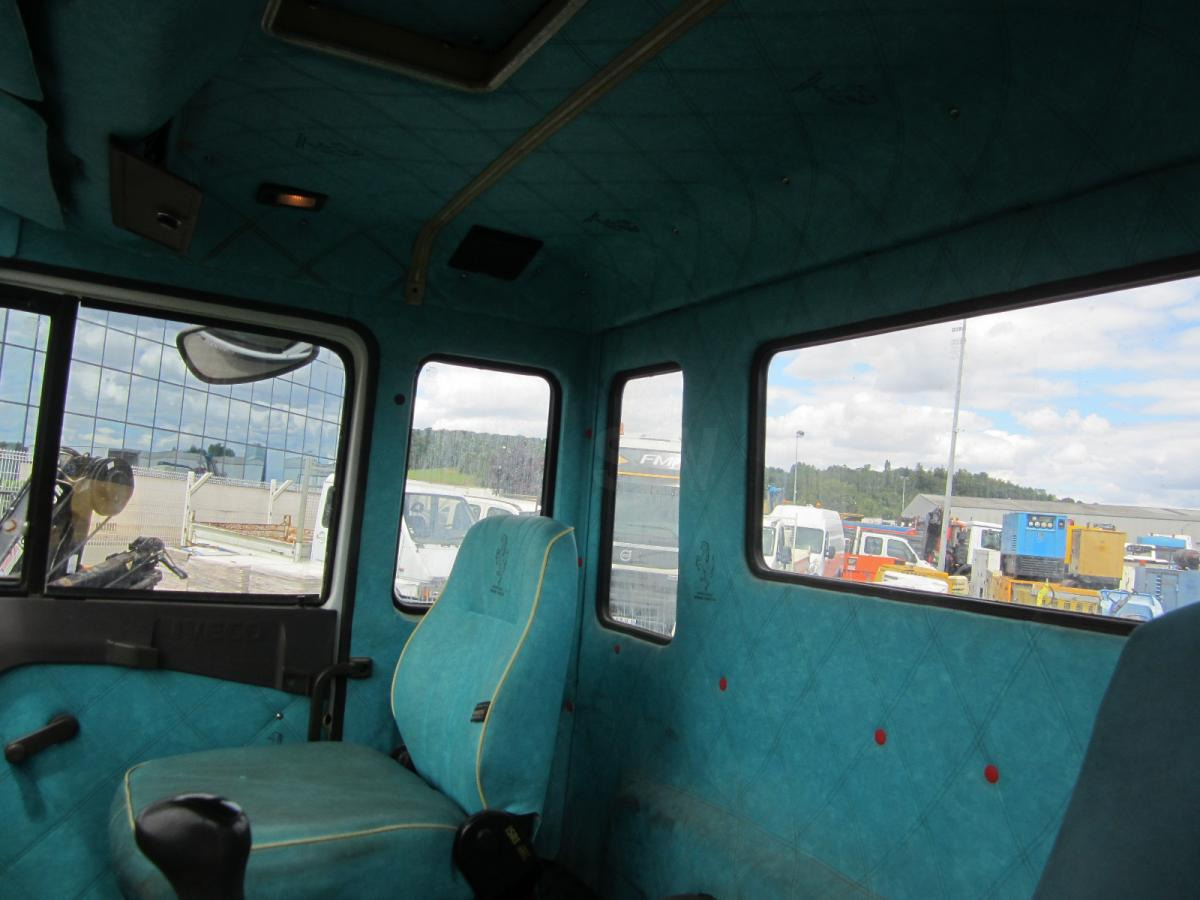 Multibasculante camión Iveco Unic: foto 9