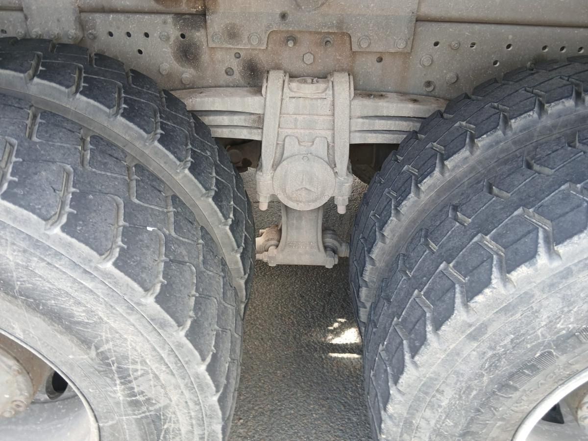 Mercedes Actros 3236 - Camión hormigonera: foto 5 Mercedes Actros 3236 - Camión hormigonera: foto 5