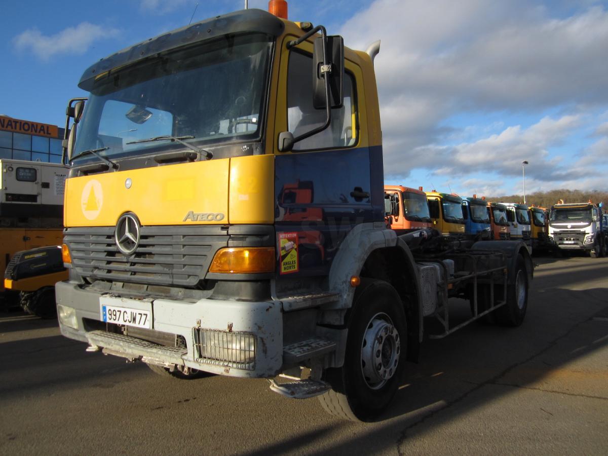 Mercedes Atego 1823 - Multibasculante camión: foto 1 Mercedes Atego 1823 - Multibasculante camión: foto 1