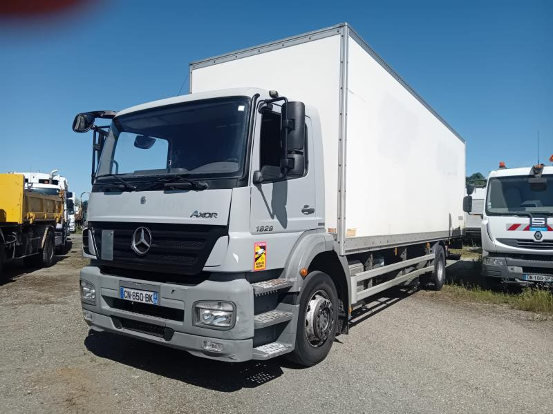 Mercedes Axor 1829 - Camión caja cerrada: foto 1 Mercedes Axor 1829 - Camión caja cerrada: foto 1