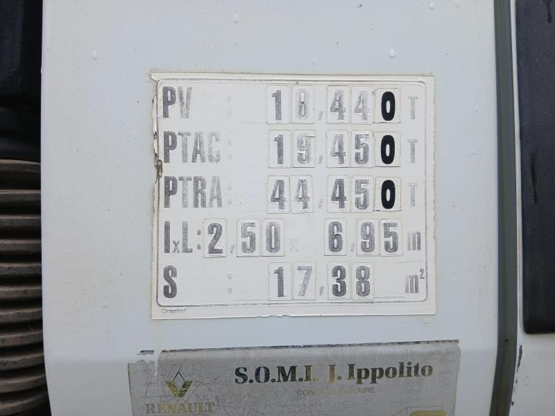 Renault Kerax 320 DCI - Volquete camión: foto 4 Renault Kerax 320 DCI - Volquete camión: foto 4