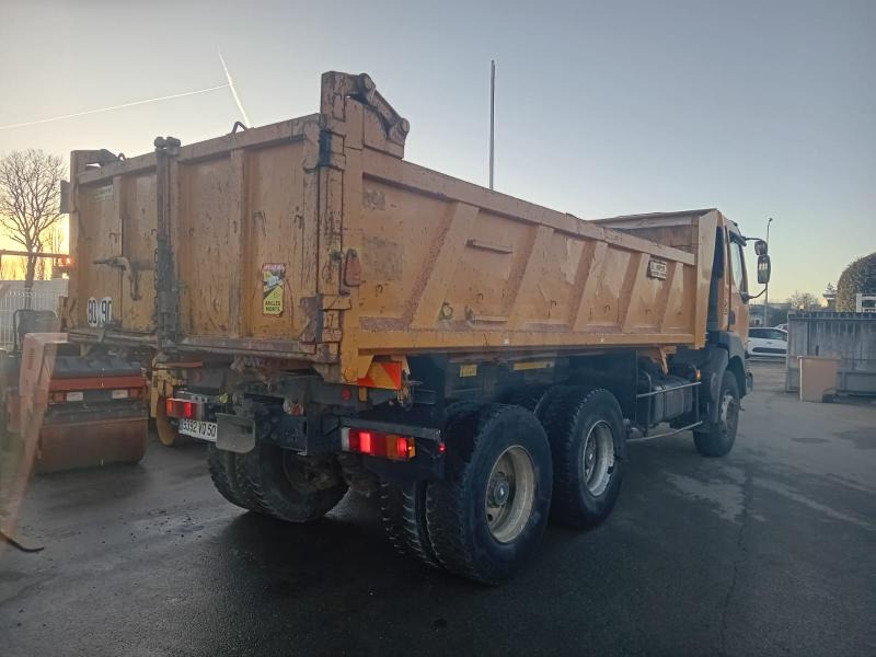 Renault Kerax 340 - Volquete camión: foto 4 Renault Kerax 340 - Volquete camión: foto 4