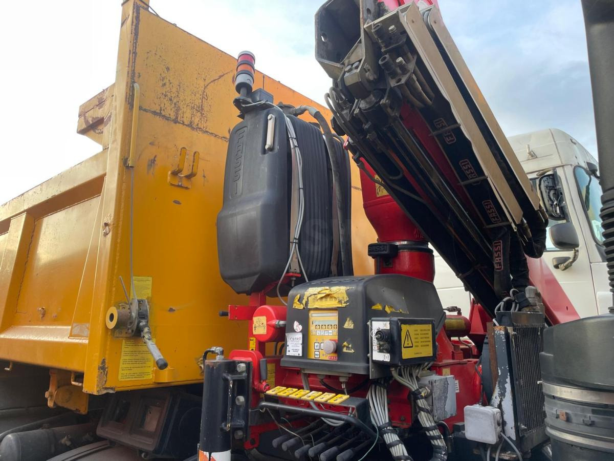 Renault Kerax 370 DCI - Volquete camión: foto 3 Renault Kerax 370 DCI - Volquete camión: foto 3