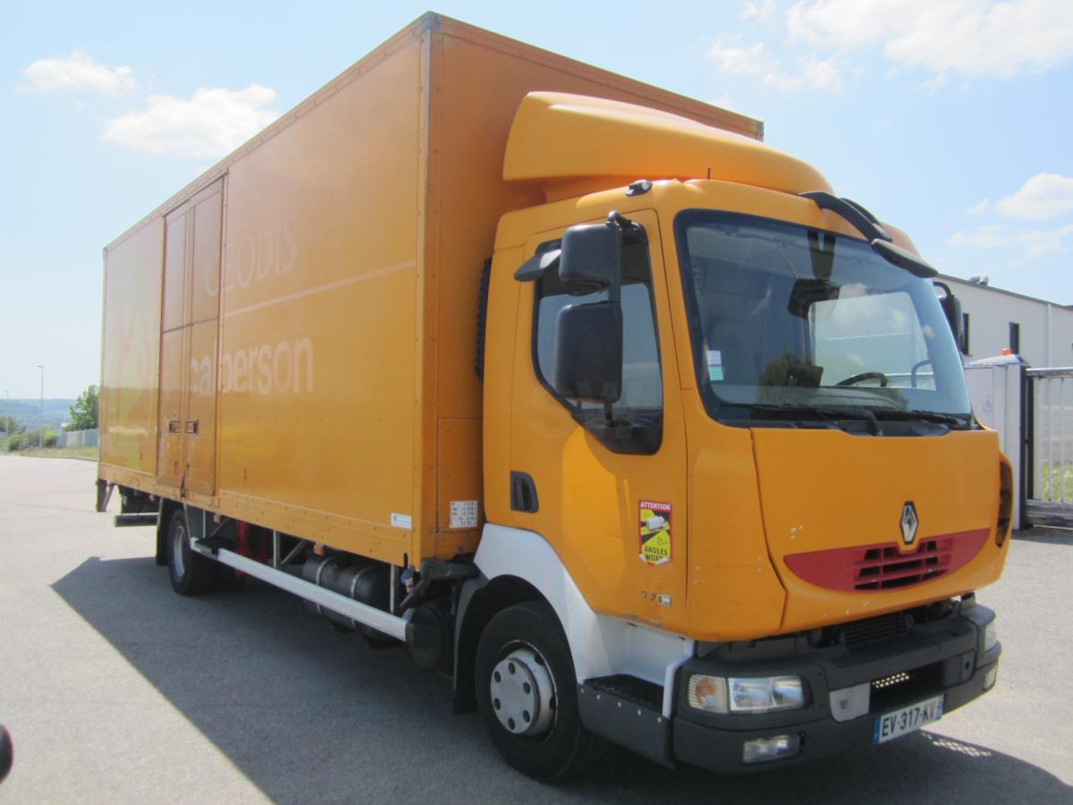 Renault Midlum 220 DXI - Camión caja cerrada: foto 1 Renault Midlum 220 DXI - Camión caja cerrada: foto 1