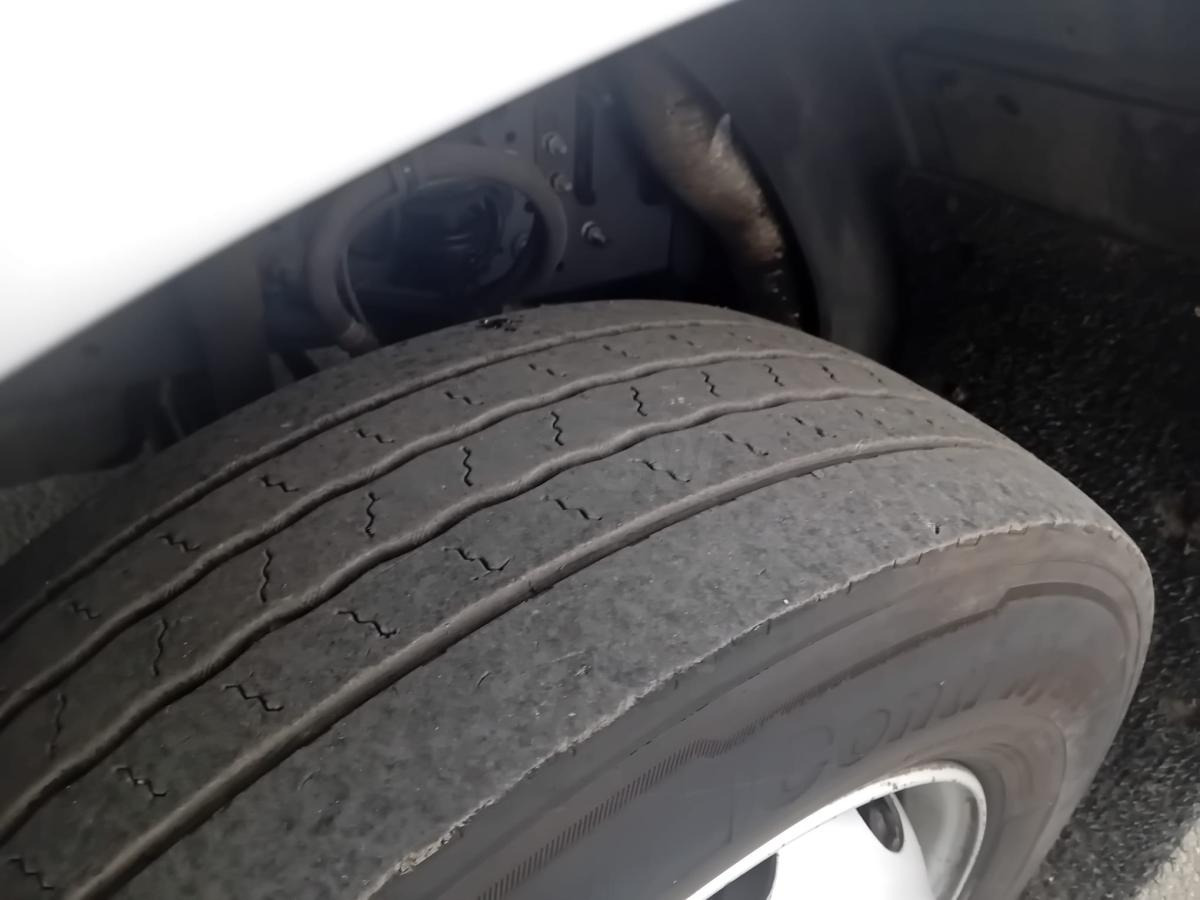 Renault Midlum 280 DXI - Camión de basura: foto 5 Renault Midlum 280 DXI - Camión de basura: foto 5