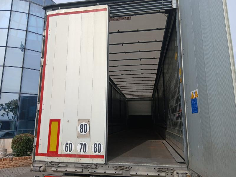 Schmitz Cargobull - Semirremolque lona: foto 3 Schmitz Cargobull - Semirremolque lona: foto 3