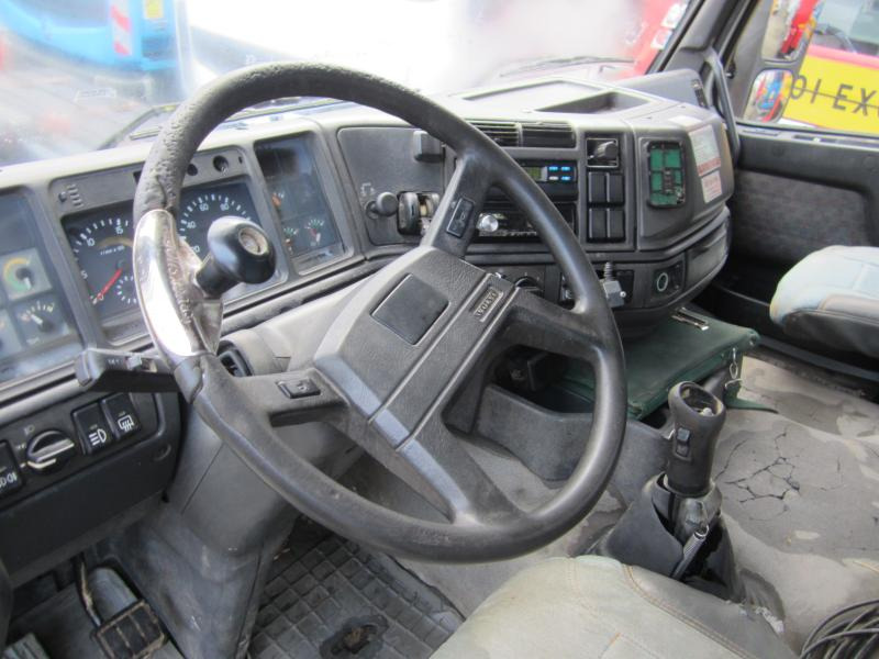 Multibasculante camión Volvo FH12: foto 8