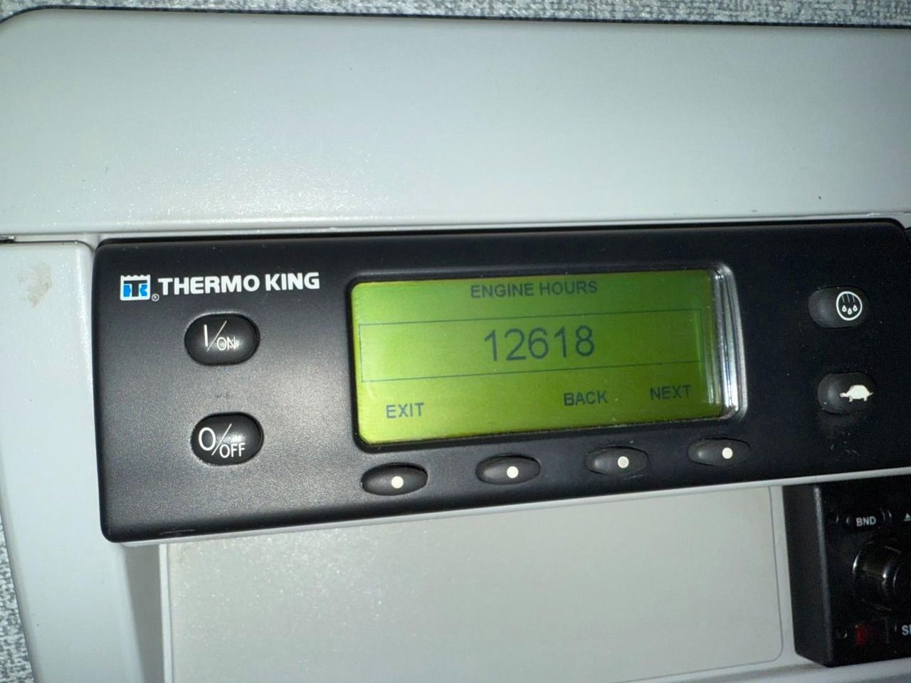 Frigorífico camión Iveco 180E32 Schmitz / Thermo King T-1200R Spectrum Iveco 180E32 Schmitz / Thermo King T-1200R Spectrum: foto 21 Frigorífico camión Iveco 180E32 Schmitz / Thermo King T-1200R Spectrum Iveco 180E32 Schmitz / Thermo King T-1200R Spectrum: foto 21