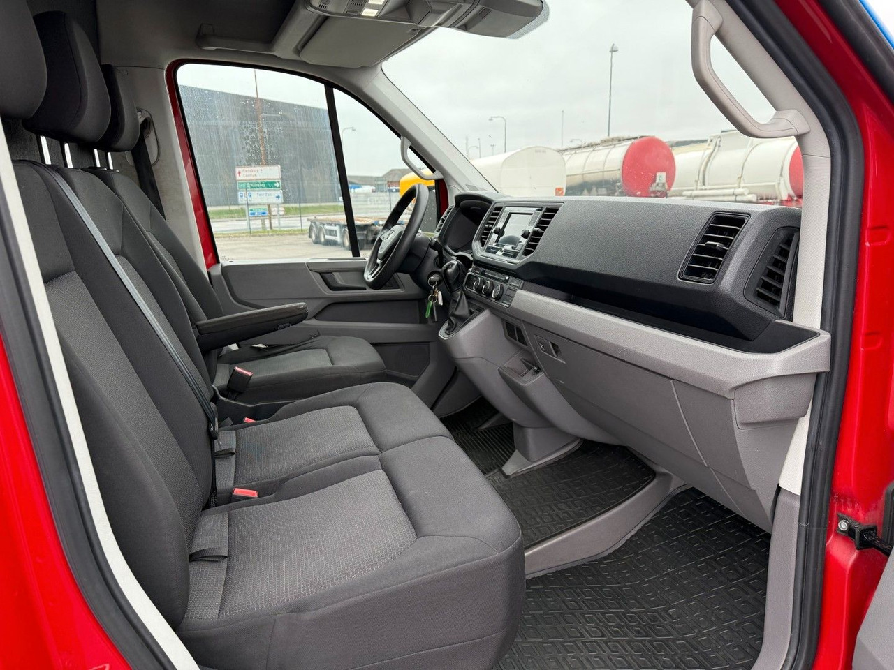 Furgoneta con caja de lona MAN TGE 2.0 TDI 3.180 Plane - Automat - Zepro - AC: foto 10 Furgoneta con caja de lona MAN TGE 2.0 TDI 3.180 Plane - Automat - Zepro - AC: foto 10