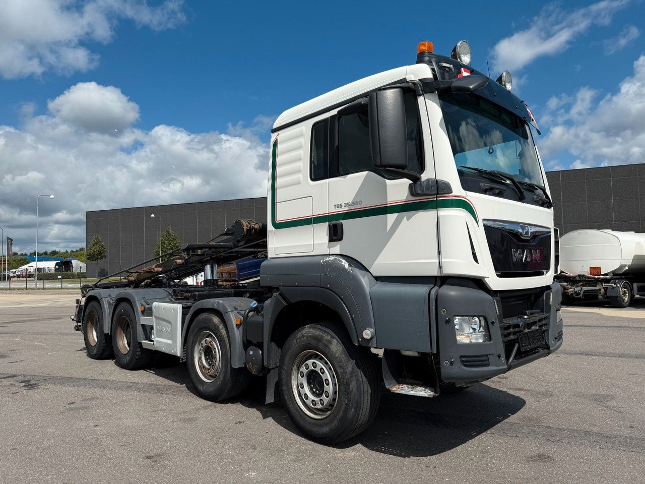 MAN TGS 35.500 8x4 HMF Tipper / Kipper / Euro 6 - Volquete camión: foto 2 MAN TGS 35.500 8x4 HMF Tipper / Kipper / Euro 6 - Volquete camión: foto 2