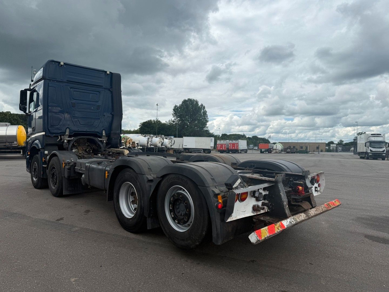 Mercedes-Benz Arocs 3253 8x26 Euro 6 Chassis / Fahrgestell - Chasis camión: foto 4 Mercedes-Benz Arocs 3253 8x26 Euro 6 Chassis / Fahrgestell - Chasis camión: foto 4