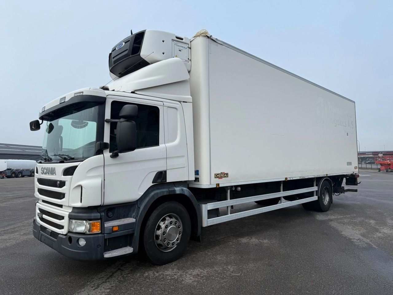 Scania P250 4x2 Carrier Supra 950 mt. 8,7 m Box - Frigorífico camión: foto 1 Scania P250 4x2 Carrier Supra 950 mt. 8,7 m Box - Frigorífico camión: foto 1