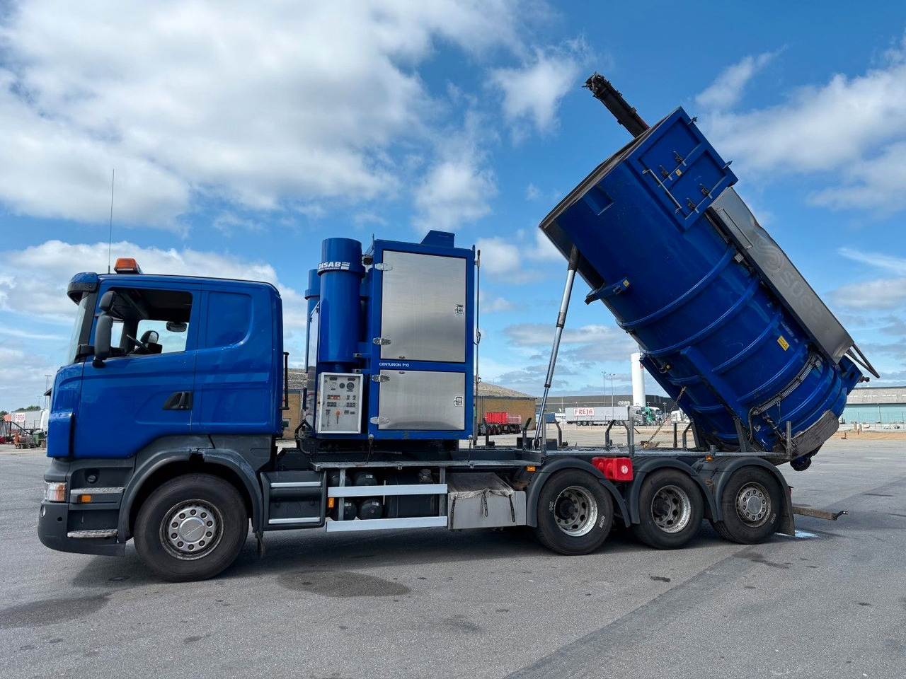 Scania R420 8x4*4 Vacuum Suction Disab Centurion P10 - Limpieza de alcantarillado: foto 5 Scania R420 8x4*4 Vacuum Suction Disab Centurion P10 - Limpieza de alcantarillado: foto 5