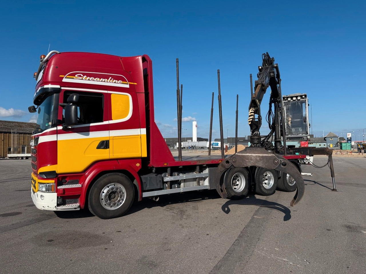 Scania R580 V8 8x4*4 Crane Kesla 21127 / Woodtransport - Camión grúa: foto 1 Scania R580 V8 8x4*4 Crane Kesla 21127 / Woodtransport - Camión grúa: foto 1