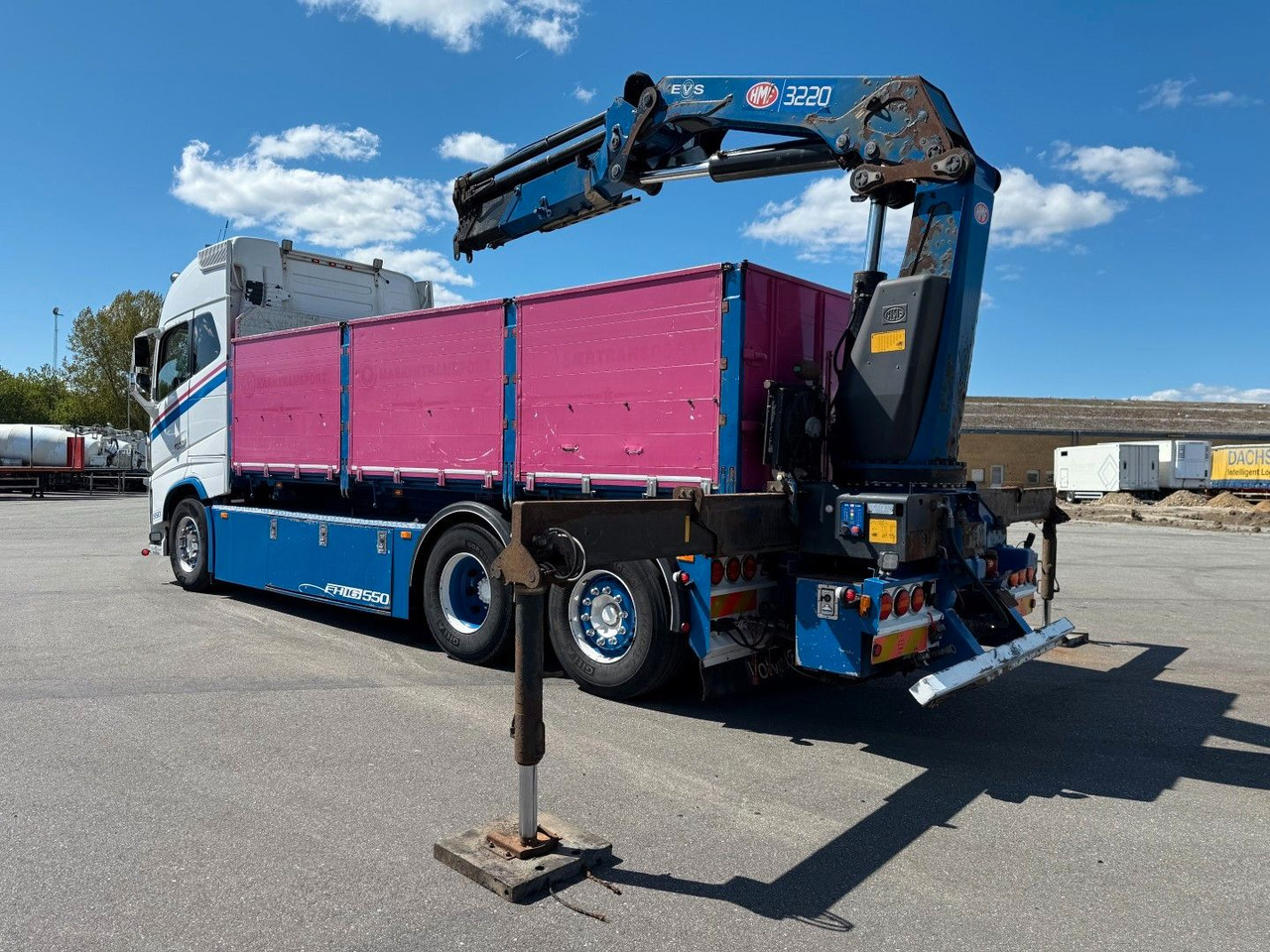 Volvo FH 16.550 6x2*4 / Crane HMF 3220K4 Euro 6 - Camión grúa: foto 5 Volvo FH 16.550 6x2*4 / Crane HMF 3220K4 Euro 6 - Camión grúa: foto 5