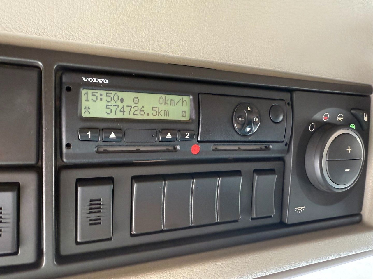 Volquete camión Volvo FMX500 8x4/4 Steel tipper Volvo FMX500 8x4/4 Steel tipper / Kipper: foto 7 Volquete camión Volvo FMX500 8x4/4 Steel tipper Volvo FMX500 8x4/4 Steel tipper / Kipper: foto 7