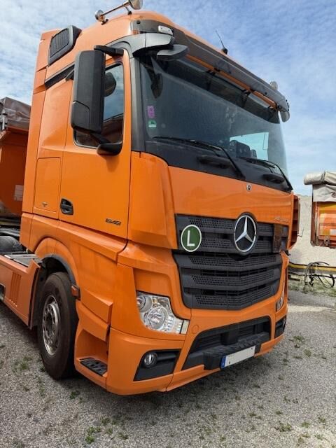 Mercedes Actros 1848 - Cabeza tractora: foto 2 Mercedes Actros 1848 - Cabeza tractora: foto 2
