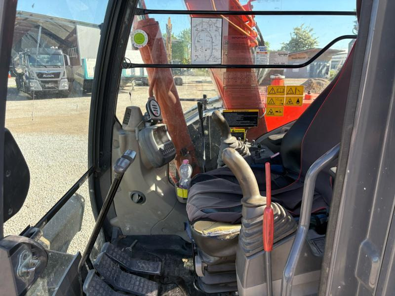 Hitachi ZX85US-3 - Miniexcavadora: foto 5 Hitachi ZX85US-3 - Miniexcavadora: foto 5