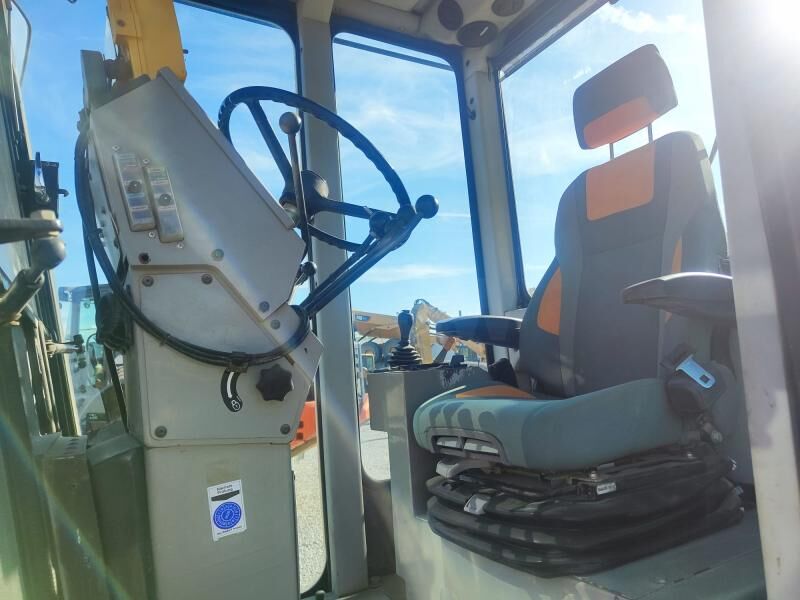 New Holland F 106.6 A - Grader: foto 5 New Holland F 106.6 A - Grader: foto 5