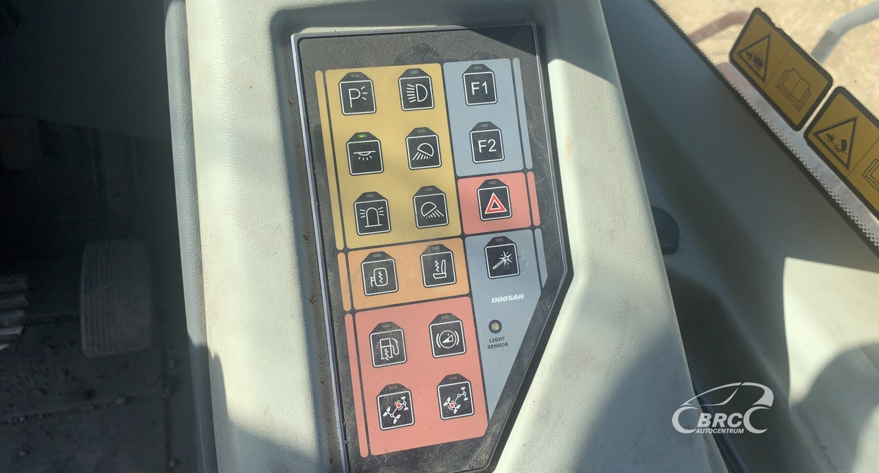 Dúmper rígido Doosan DA 40: foto 10