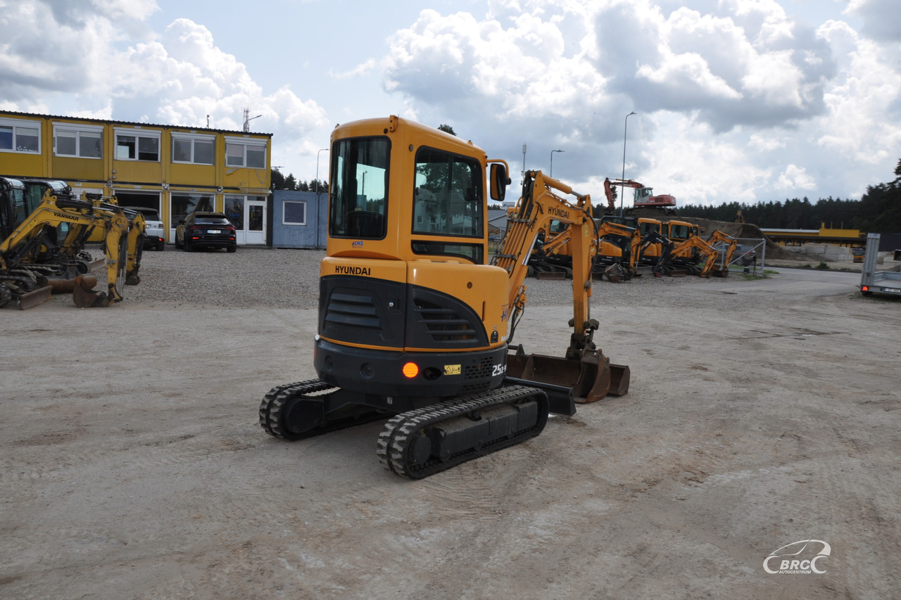Hyundai R25Z-9AK - Miniexcavadora: foto 5 Hyundai R25Z-9AK - Miniexcavadora: foto 5
