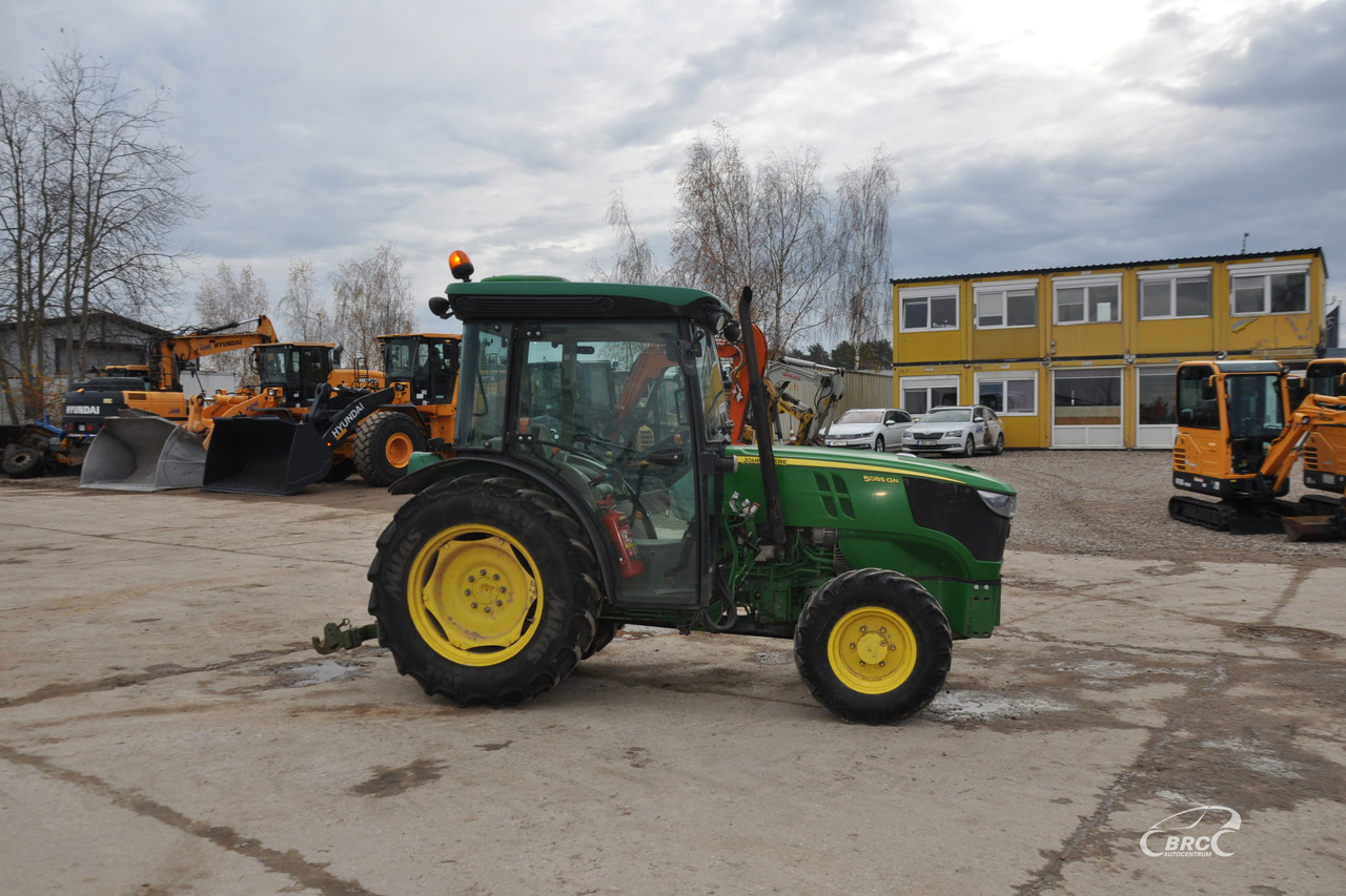 John Deere 5085 - Tractor: foto 4 John Deere 5085 - Tractor: foto 4