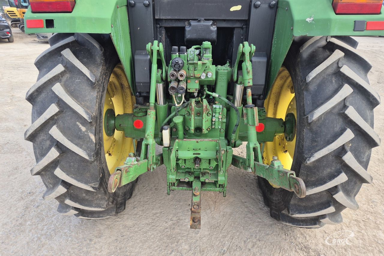 Tractor John Deere 6100: foto 15