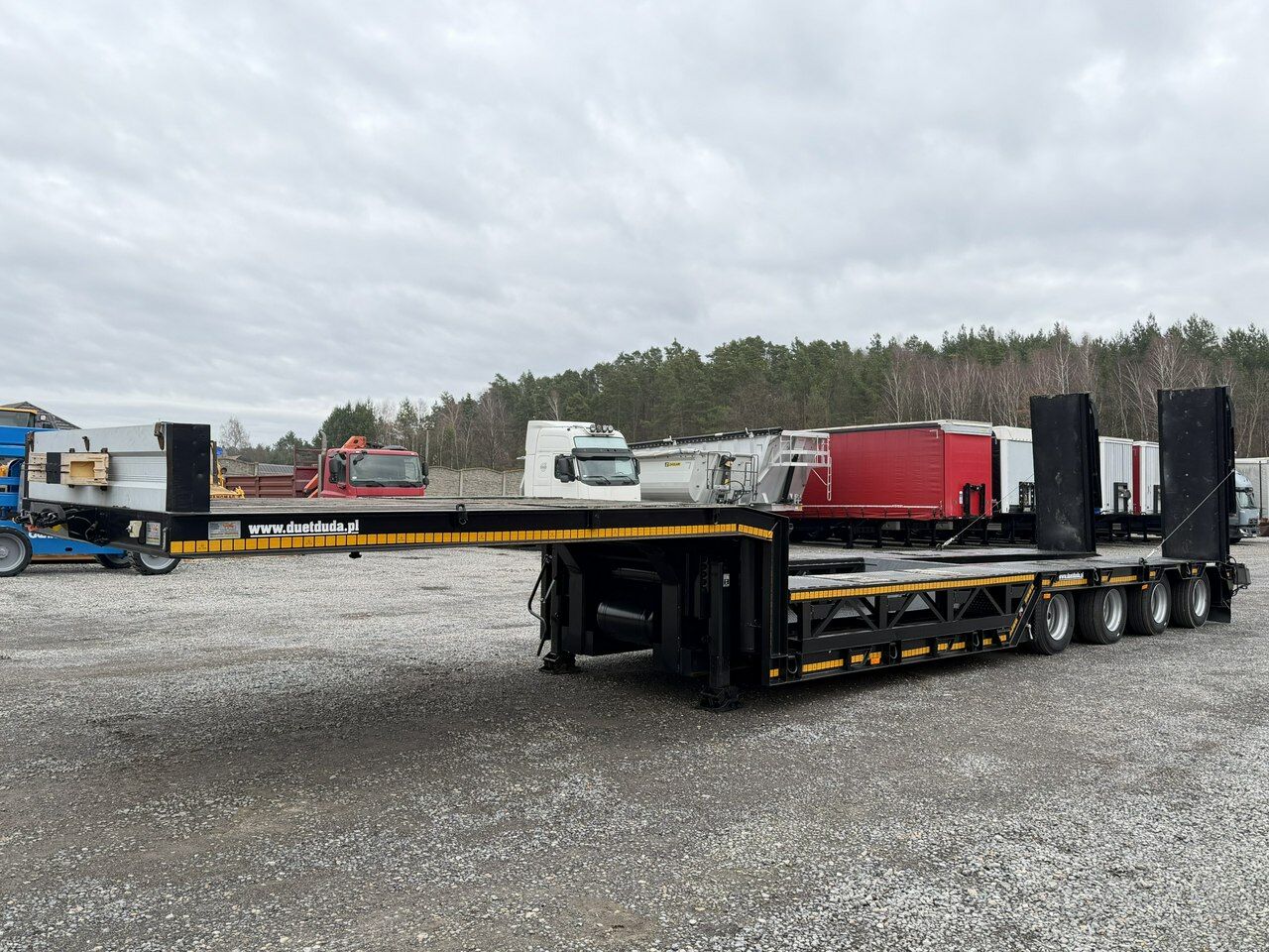 Bodex 4 osiowa NN4J Niskopodwoziówka Niskopodwozie Nowe Opony - Góndola rebajadas semirremolque: foto 1 Bodex 4 osiowa NN4J Niskopodwoziówka Niskopodwozie Nowe Opony - Góndola rebajadas semirremolque: foto 1