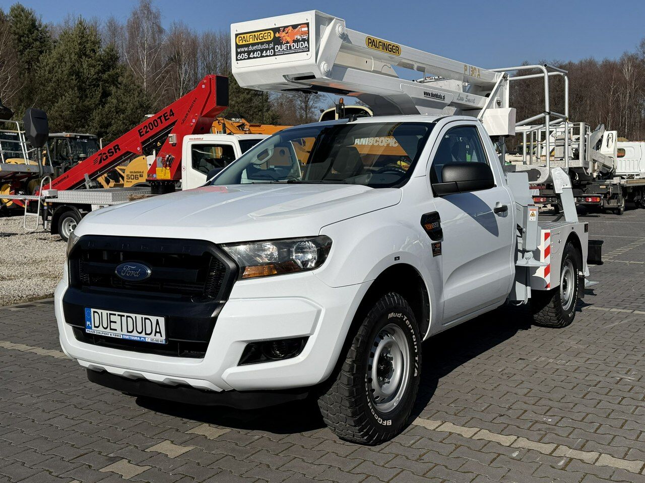 Ford Ranger - Camión con plataforma elevadora: foto 3 Ford Ranger - Camión con plataforma elevadora: foto 3