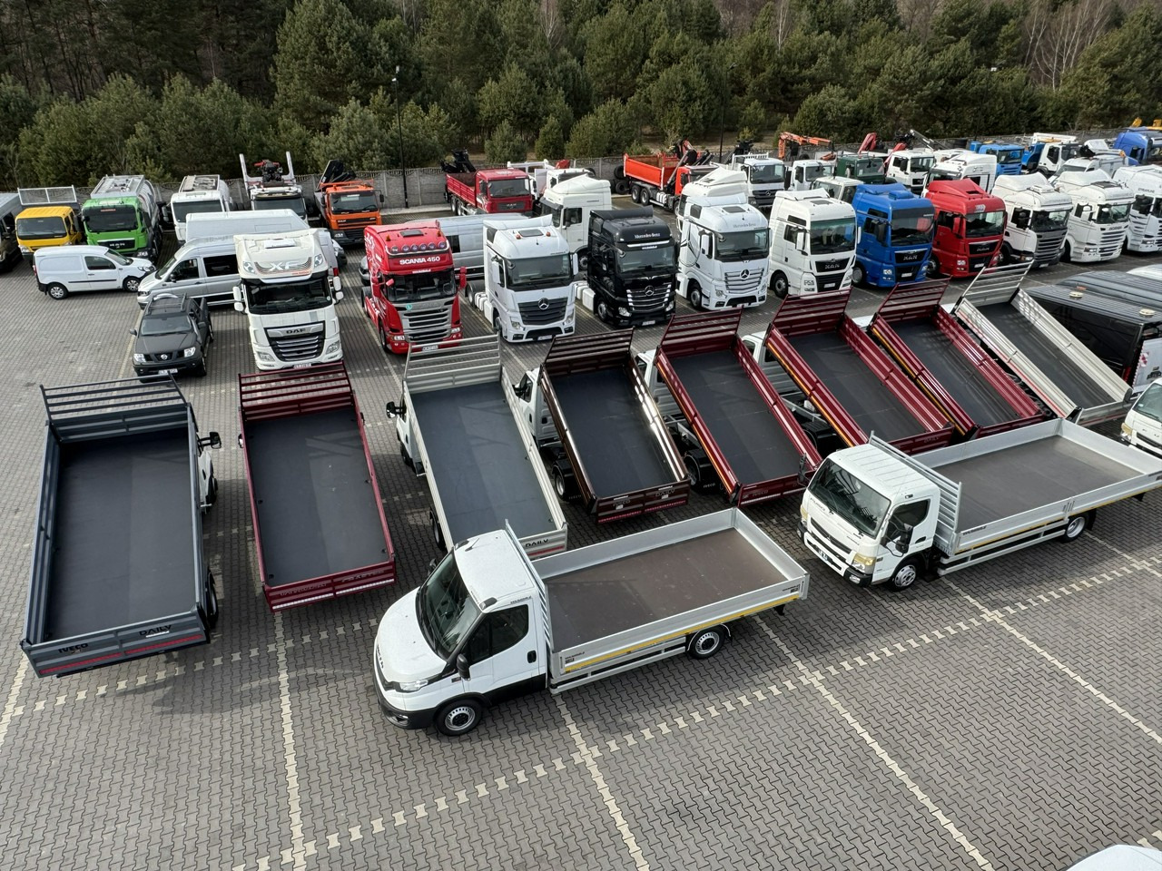 Iveco Daily 35C14 - Volquete furgoneta: foto 4 Iveco Daily 35C14 - Volquete furgoneta: foto 4