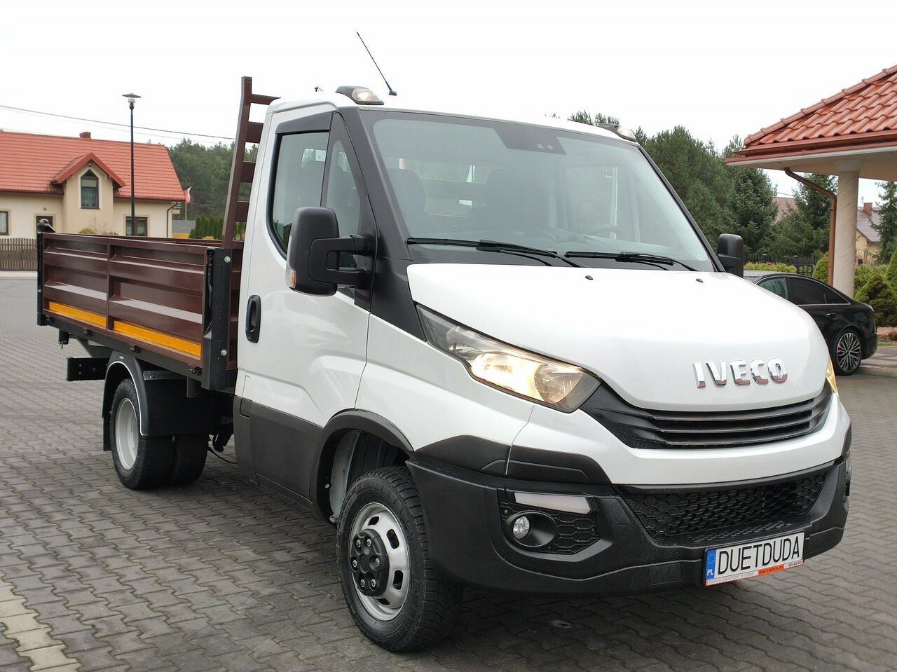 Iveco Daily 35C14 - Volquete furgoneta: foto 4 Iveco Daily 35C14 - Volquete furgoneta: foto 4