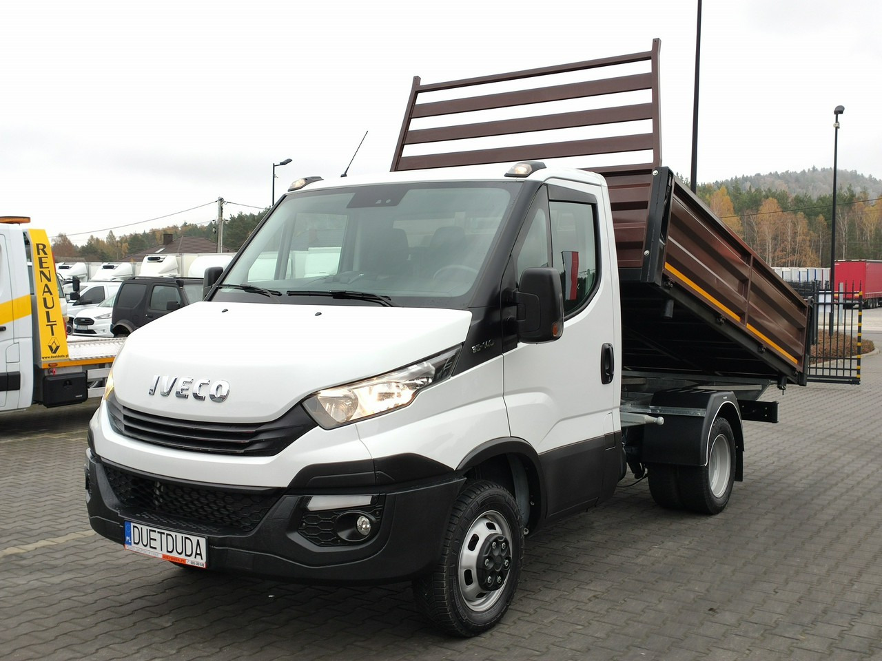 Iveco Daily 35C14 - Volquete furgoneta: foto 3 Iveco Daily 35C14 - Volquete furgoneta: foto 3
