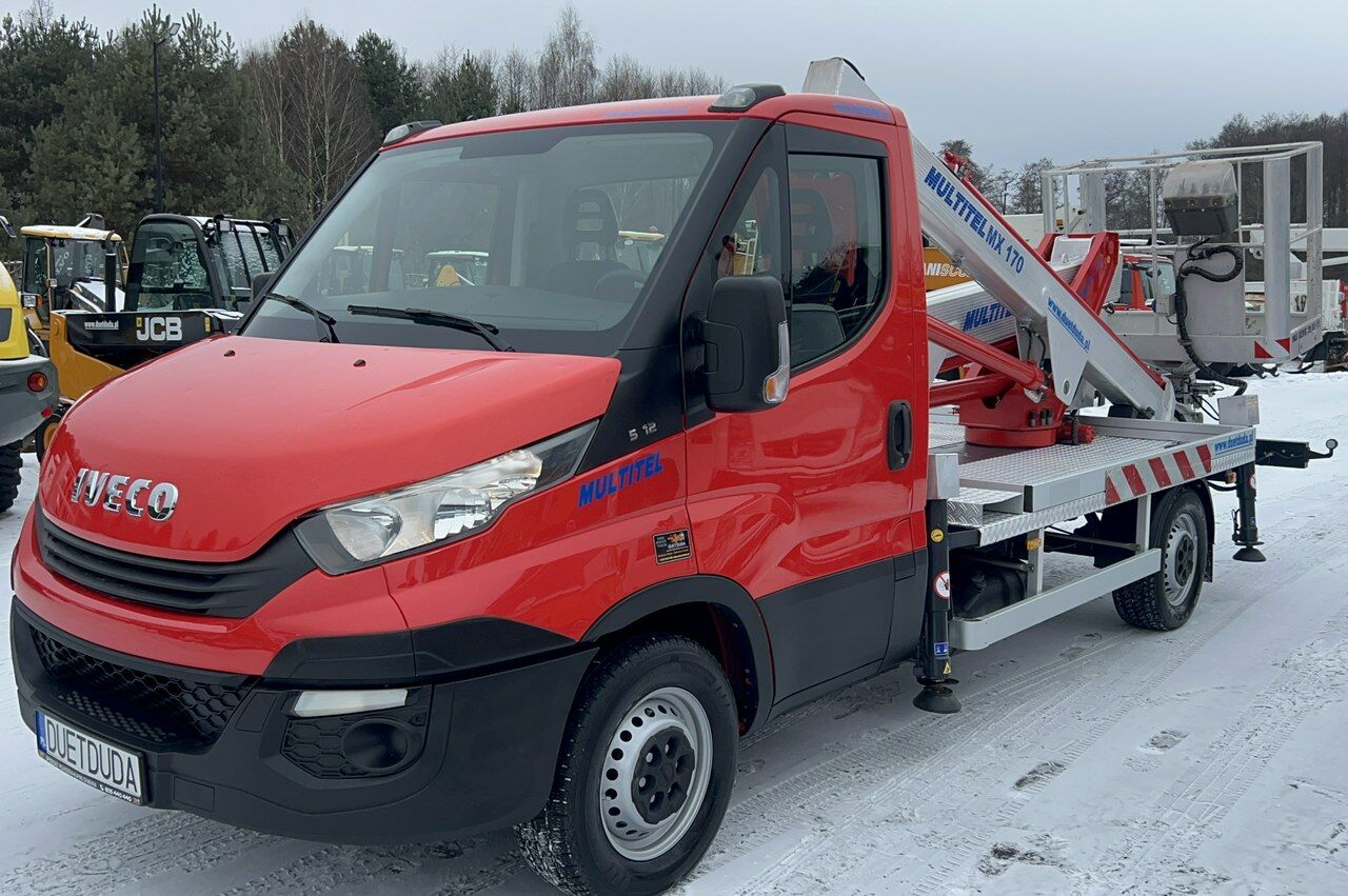 Iveco Daily 35S12 - Camión con plataforma elevadora: foto 4 Iveco Daily 35S12 - Camión con plataforma elevadora: foto 4