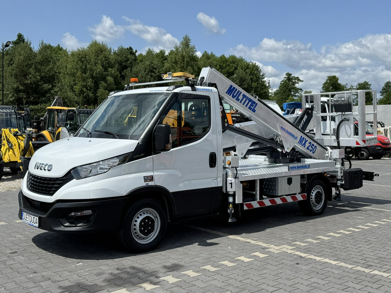 Camión con plataforma elevadora Iveco Daily 35S14: foto 6