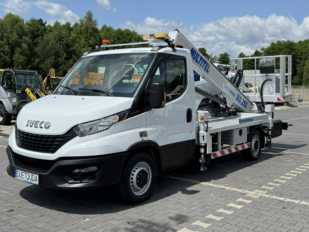 Camión con plataforma elevadora Iveco Daily 35S14: foto 10