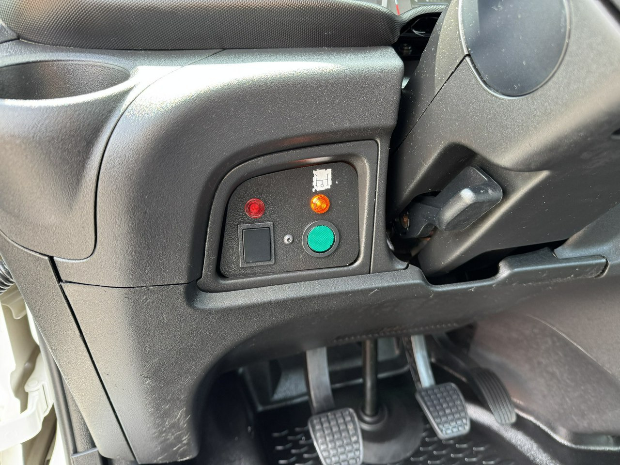 Camión con plataforma elevadora Iveco Daily 35S14: foto 26