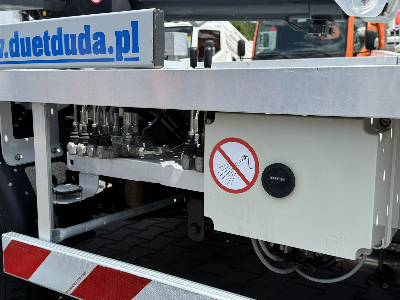 Camión con plataforma elevadora Iveco Daily 35S14: foto 19