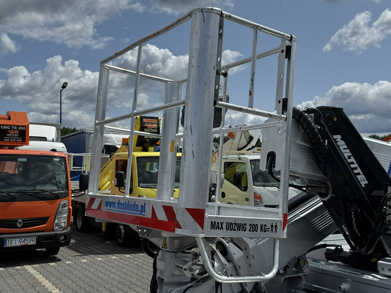 Camión con plataforma elevadora Iveco Daily 35S14: foto 15