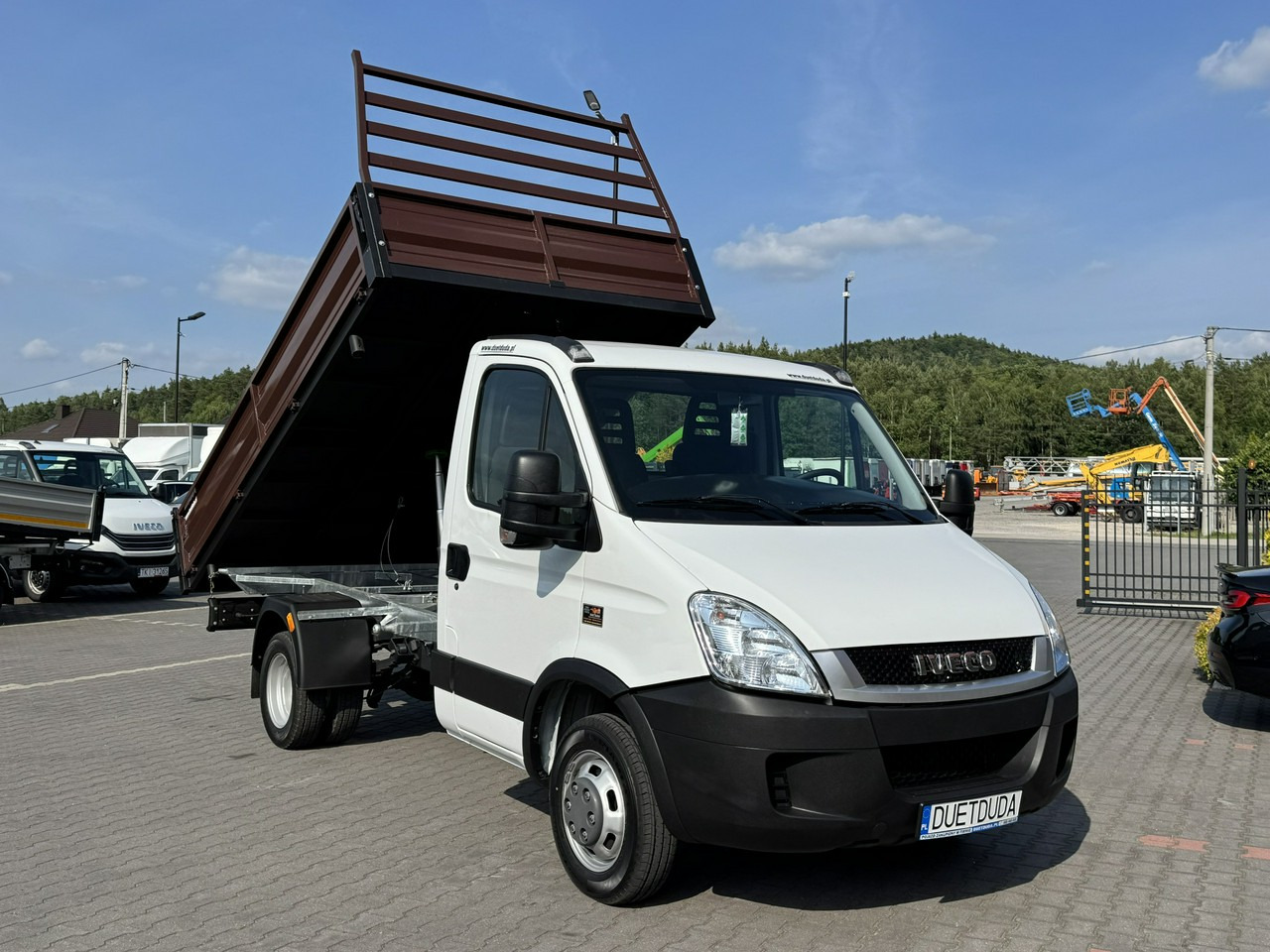 Iveco Daily 50C18 V - Volquete furgoneta: foto 2 Iveco Daily 50C18 V - Volquete furgoneta: foto 2