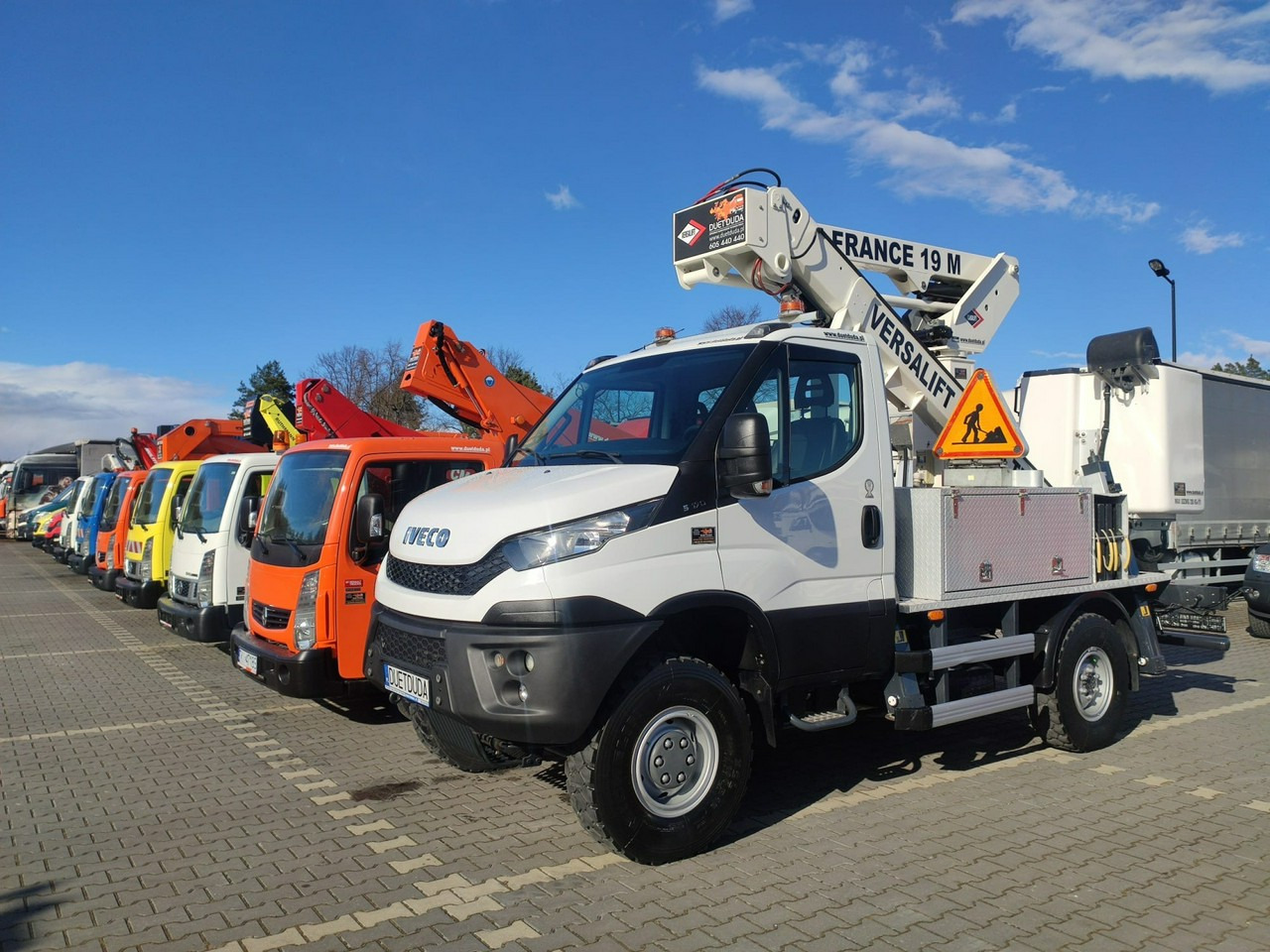 Camión con plataforma elevadora Iveco Daily 55S17W 4x4 Zwyżka 19m Versalift Lat 55 TB Time France: foto 29
