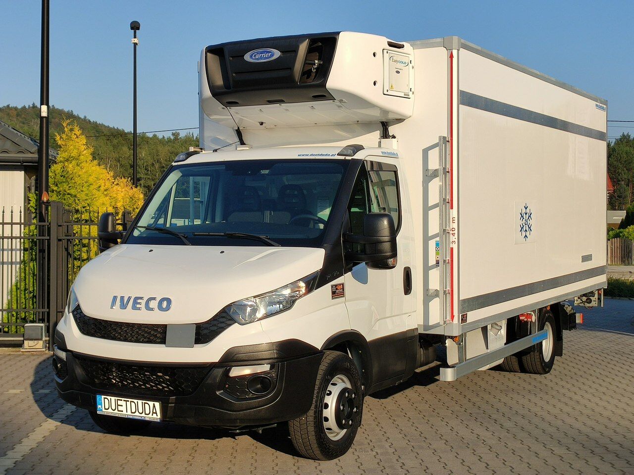 Iveco Daily 70C17 Mroźnia Ściana Grodziowa Multitemperatura - Frigorífico furgoneta: foto 5 Iveco Daily 70C17 Mroźnia Ściana Grodziowa Multitemperatura - Frigorífico furgoneta: foto 5