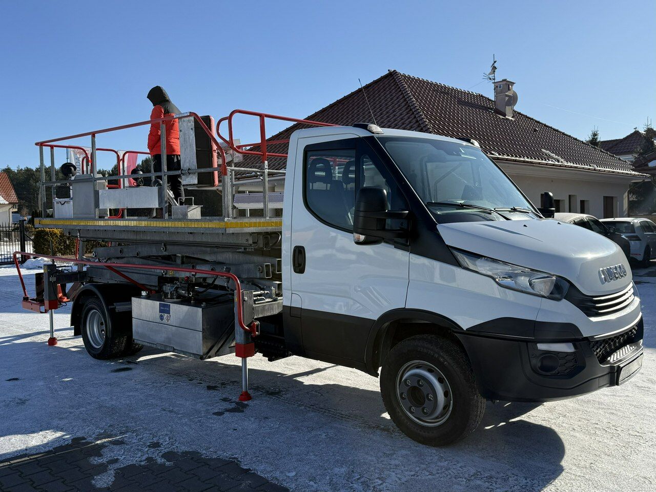 Iveco Zwyżka Podnośnik Nożycowy Franke FHB 6.3 Platforma Serwisowa - Camión con plataforma elevadora: foto 2 Iveco Zwyżka Podnośnik Nożycowy Franke FHB 6.3 Platforma Serwisowa - Camión con plataforma elevadora: foto 2