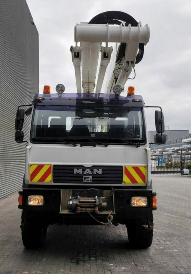 MAN LE 18.280 4x4 Zwyżka Altec TA60 Podnośnik Koszowy - Camión con plataforma elevadora: foto 5 MAN LE 18.280 4x4 Zwyżka Altec TA60 Podnośnik Koszowy - Camión con plataforma elevadora: foto 5