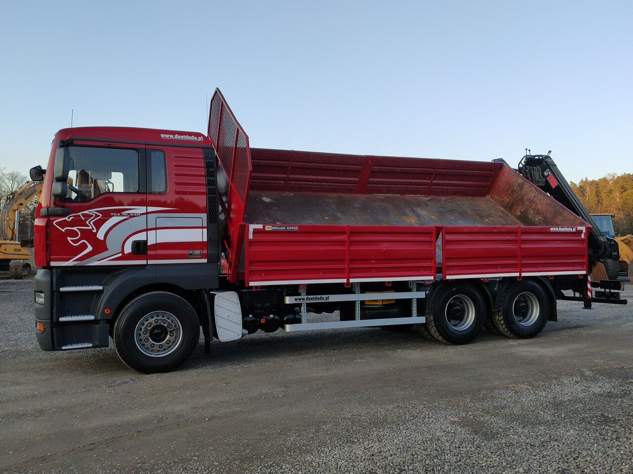 MAN Man 26.440 6x4 HDS HIAB 166 B-3 DUO Wywrotka Meiller 2-stronna - Volquete camión, Camión grúa: foto 2 MAN Man 26.440 6x4 HDS HIAB 166 B-3 DUO Wywrotka Meiller 2-stronna - Volquete camión, Camión grúa: foto 2